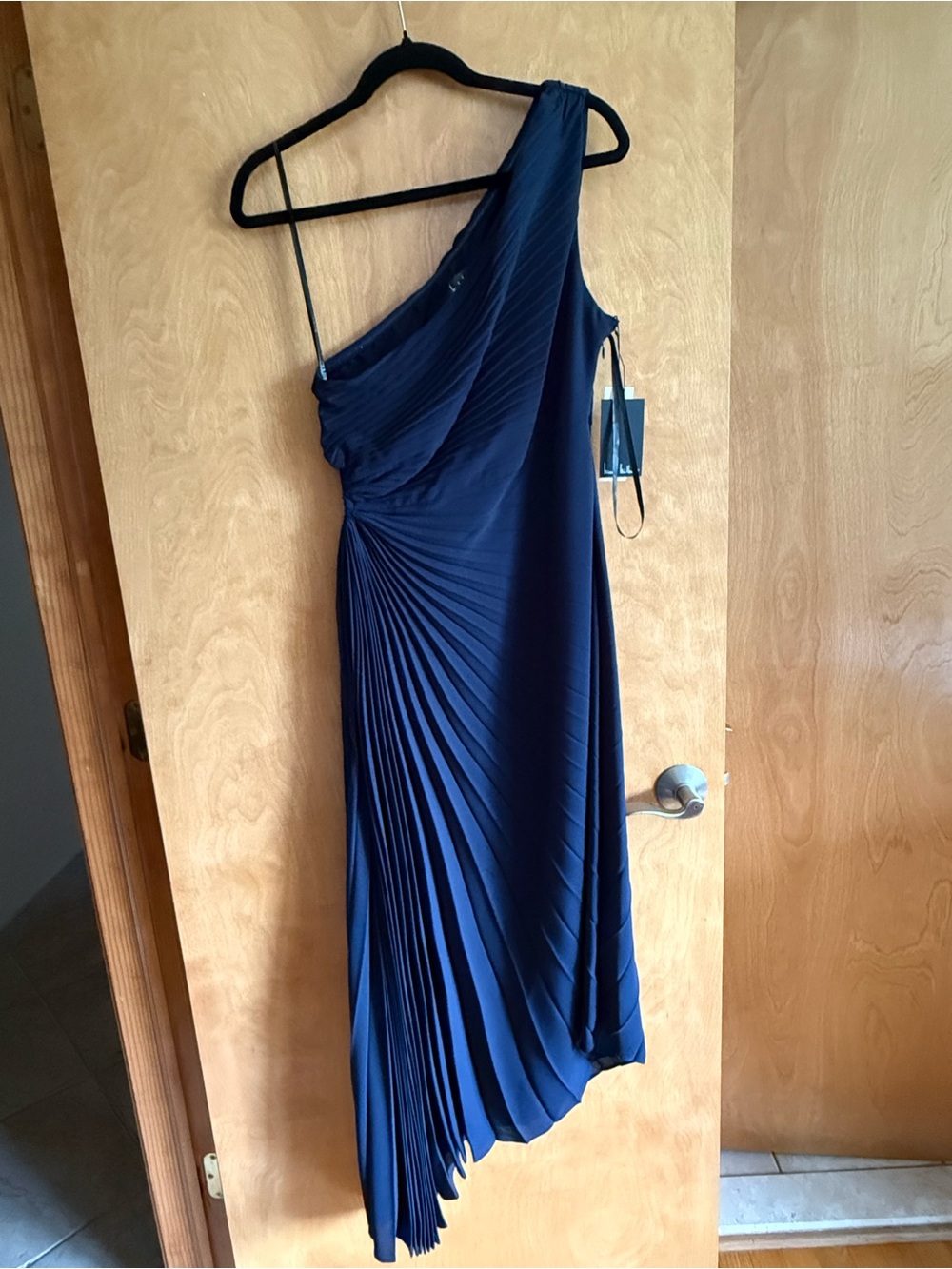 Nicole Miller One-Shoulder Navy Pleated Asymmetric Gown